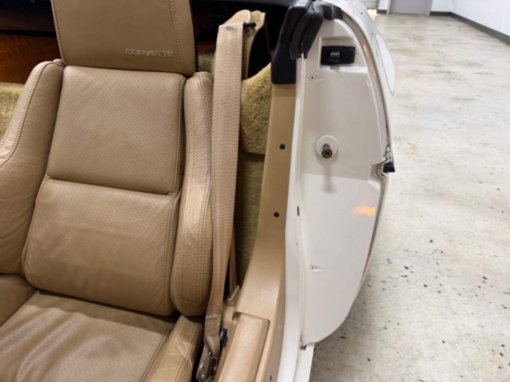 1987 Chevrolet Corvette - Photo 30