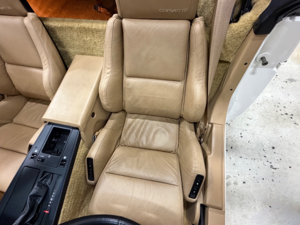 1987 Chevrolet Corvette - Photo 12