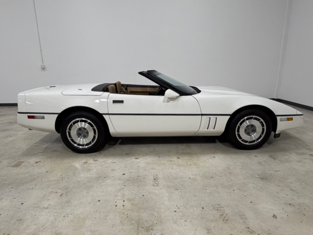 1987 Chevrolet Corvette - Photo 7