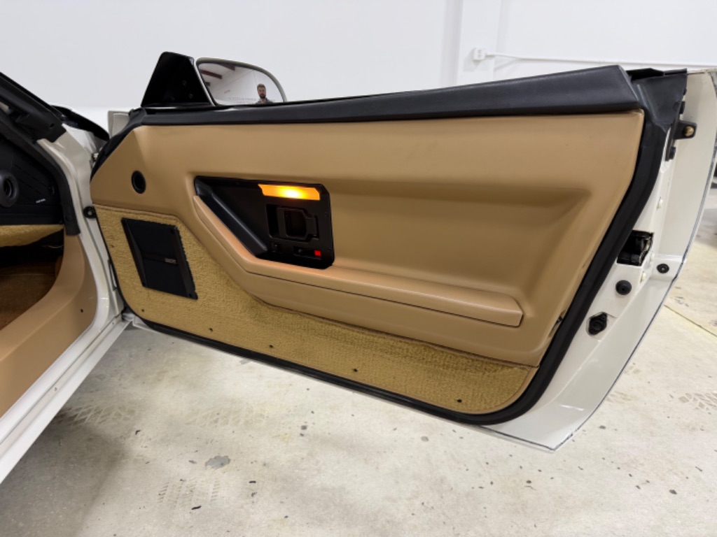 1987 Chevrolet Corvette - Photo 37