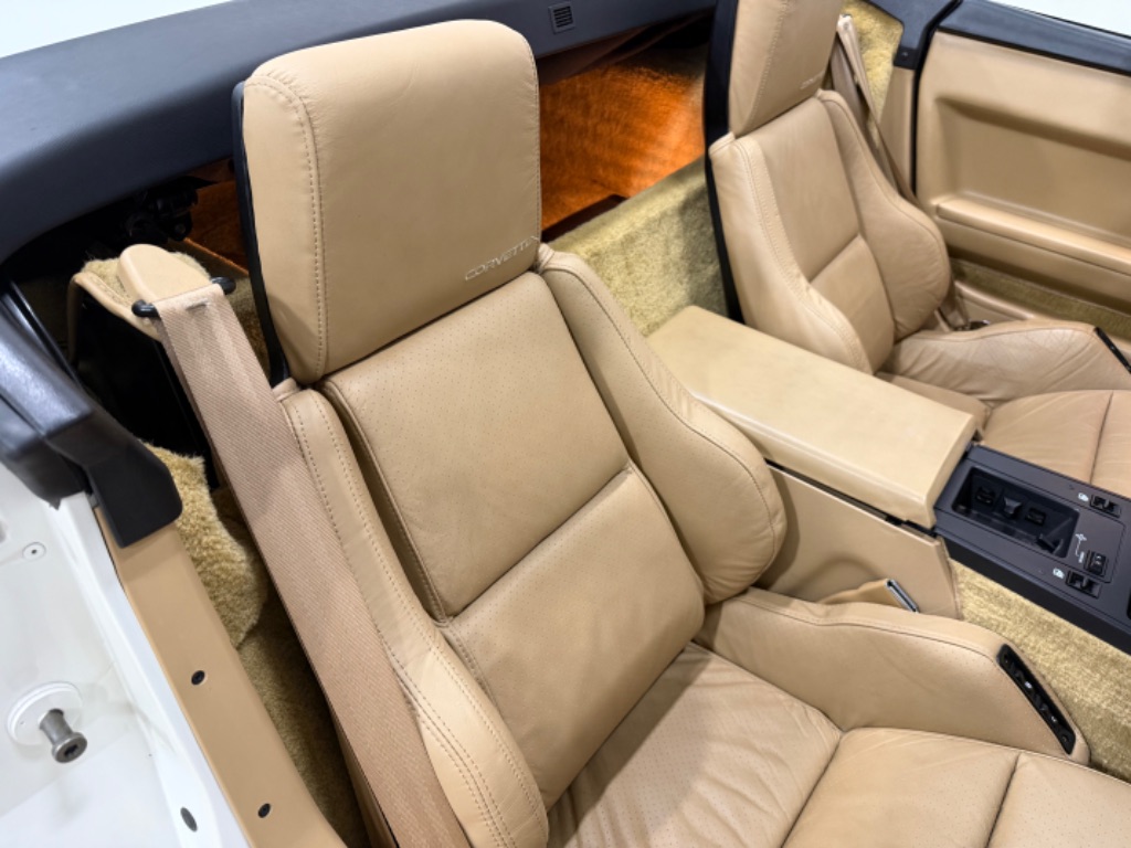 1987 Chevrolet Corvette - Photo 39