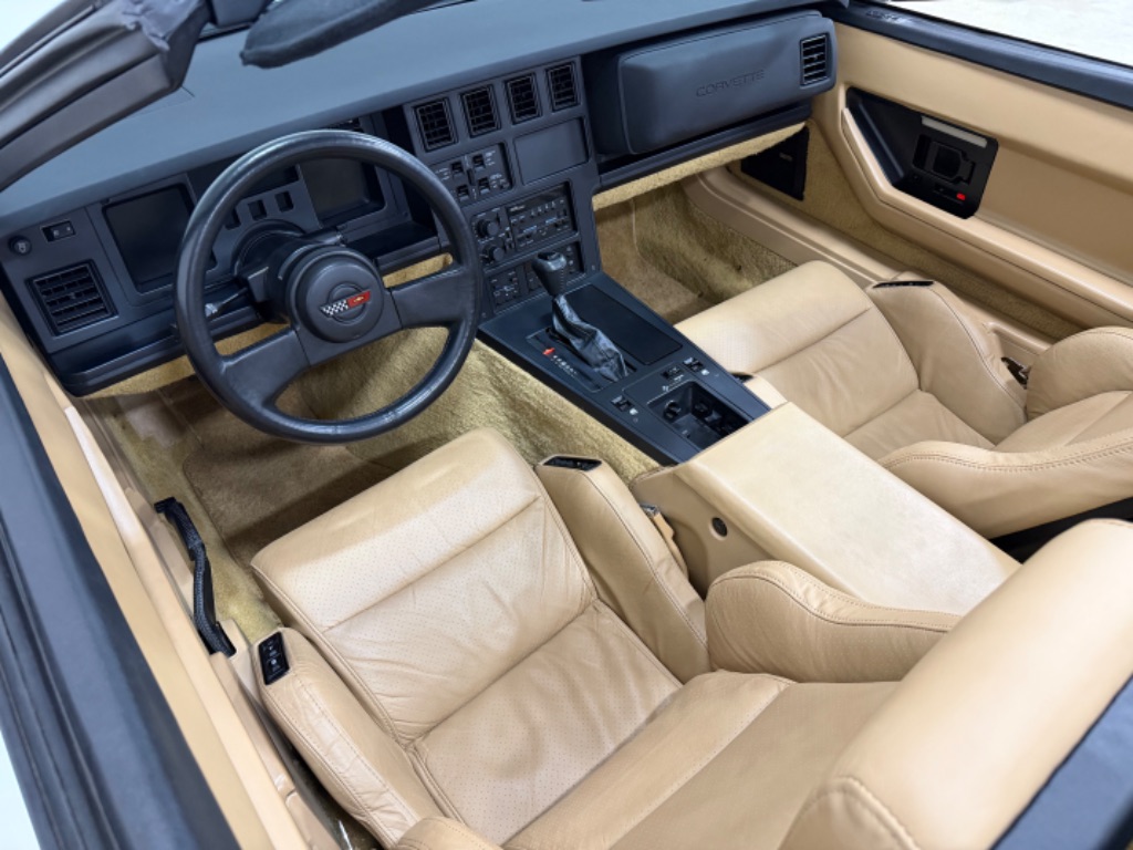 1987 Chevrolet Corvette - Photo 13